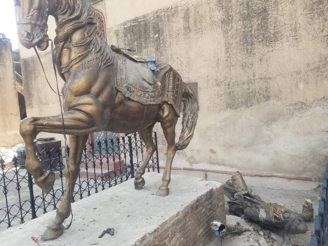 भारत ने  लाहौर में महाराजा रणजीत सिंह की प्रतिमा को तोड़े जाने की आलोचना की