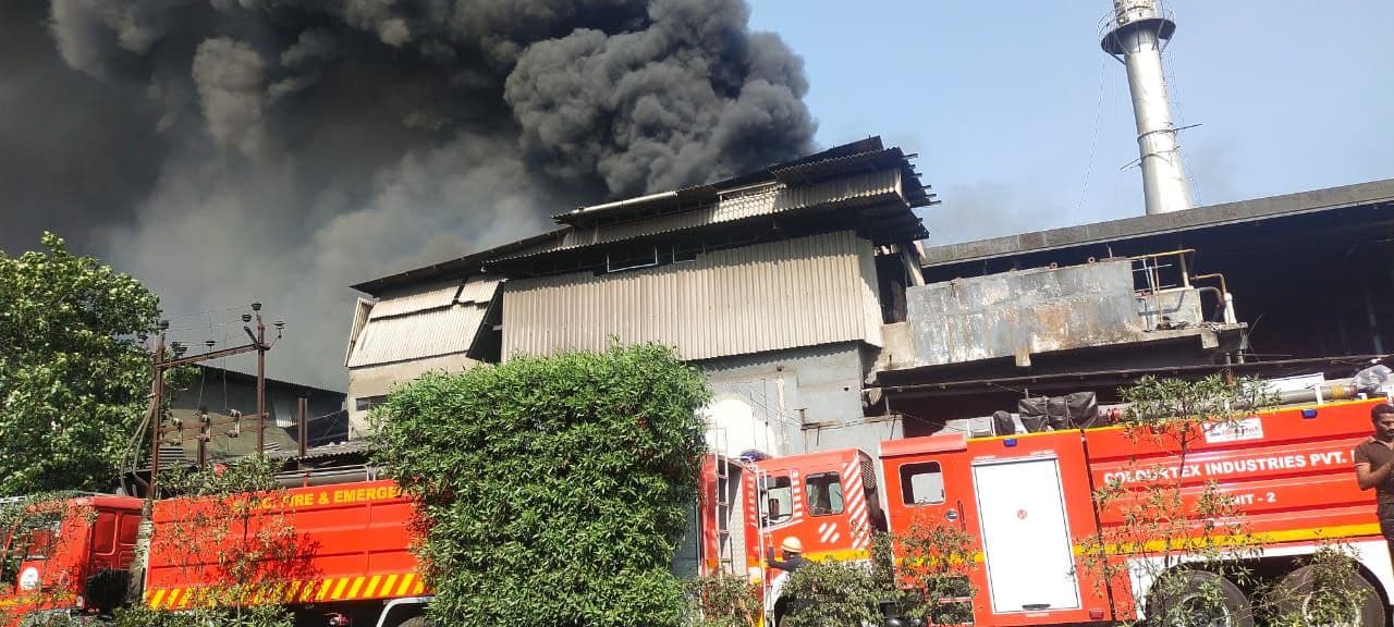 Breaking news पांडेसरा रानी सती मिल में लगी आग,बेकाबू आग को काबू करने में जुडी अग्निशामक दल