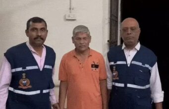 DILR कार्यालय के पूर्व ज़िला निरीक्षक आलमसिंह जीपीसिंह चौहान को आय से अधिक संपत्ति रखने के आरोप में एंटी करप्शन ब्यूरो (ACB) ने गिरफ्तार