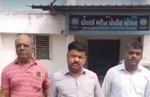 नवसारी मरीन पुलिस के पीआई ने सवा डेढ़ लाख का एप्पल मोबाइल रिश्वत में मांगा, एसीबी ने रंगे हाथ पकड़ा।