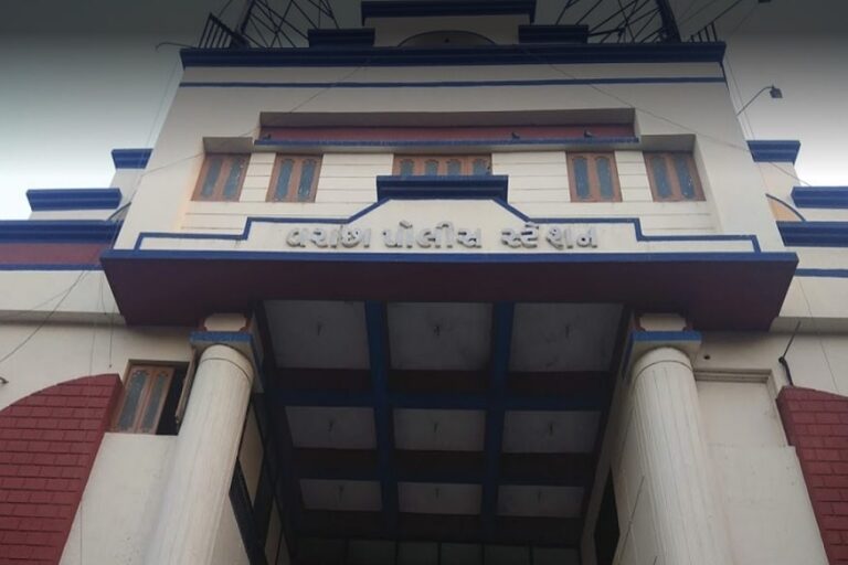 वराछा की ग्लोबल टेक्सटाइल मार्केट के व्यापारी के साथ रु. 8.73 लाख की धोखाधड़ी