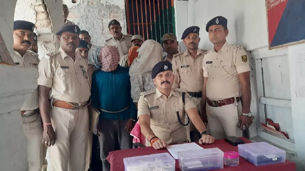 एक शिक्षिका को दिल दे बैठे थे टीचर और प्रिंसिपल