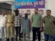 आरोपी पहले मज़दूरों से दोस्ती करते, फिर नाश्ता कराने के बहाने नशीला पदार्थ खिलाकर लूटपाट करते थे।