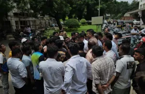 प्रेमिका के परिवार द्वारा प्रताड़ना के चलते प्रेमी ने की आत्महत्या