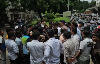 प्रेमिका के परिवार द्वारा प्रताड़ना के चलते प्रेमी ने की आत्महत्या