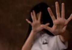 फायर ऑफिसर ने महिला हेड कॉन्स्टेबल से छेड़छाड़ की और हत्या का प्रयास किया, पहले रिश्वत में भी पकड़ा गया था