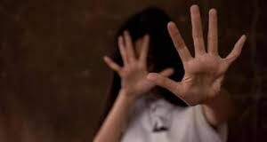 फायर ऑफिसर ने महिला हेड कॉन्स्टेबल से छेड़छाड़ की और हत्या का प्रयास किया, पहले रिश्वत में भी पकड़ा गया था