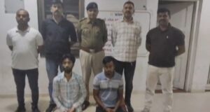 गांजा डिलीवरी के लिए नाबालिग को रखकर रैकेट चलाने वाले पर पुलिस की छापेमारी.