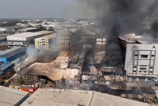 सचिन होजीवाला क्षेत्र में स्थित एथर कंपनी के वेयरहाउस में भीषण आग